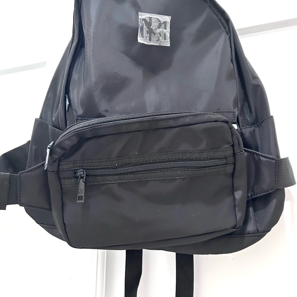 Badgley Mischka Black Nylon Backpack with detachable belt bag - Picture 5 of 5